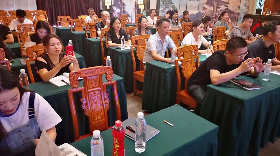 巨奧湖南永州經(jīng)銷商培訓(xùn)會